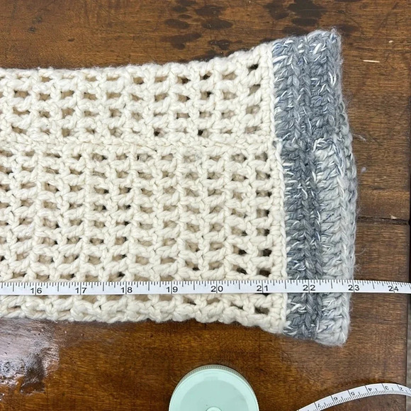 Vintage Handmade Crochet Women's Sweater Cottage Knit Buttons Cozy Warm Medium - Picture 11 of 11